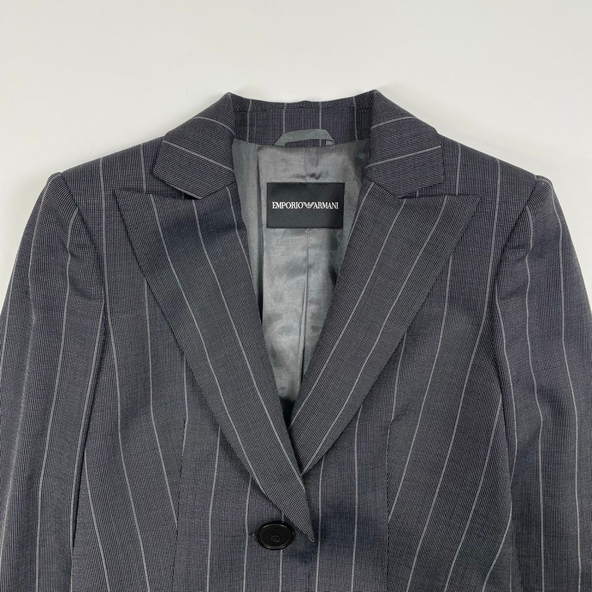 EMPORIO ARMANI / ストライプセットアップスーツ 参考定価：180,000程度 SIZE：42