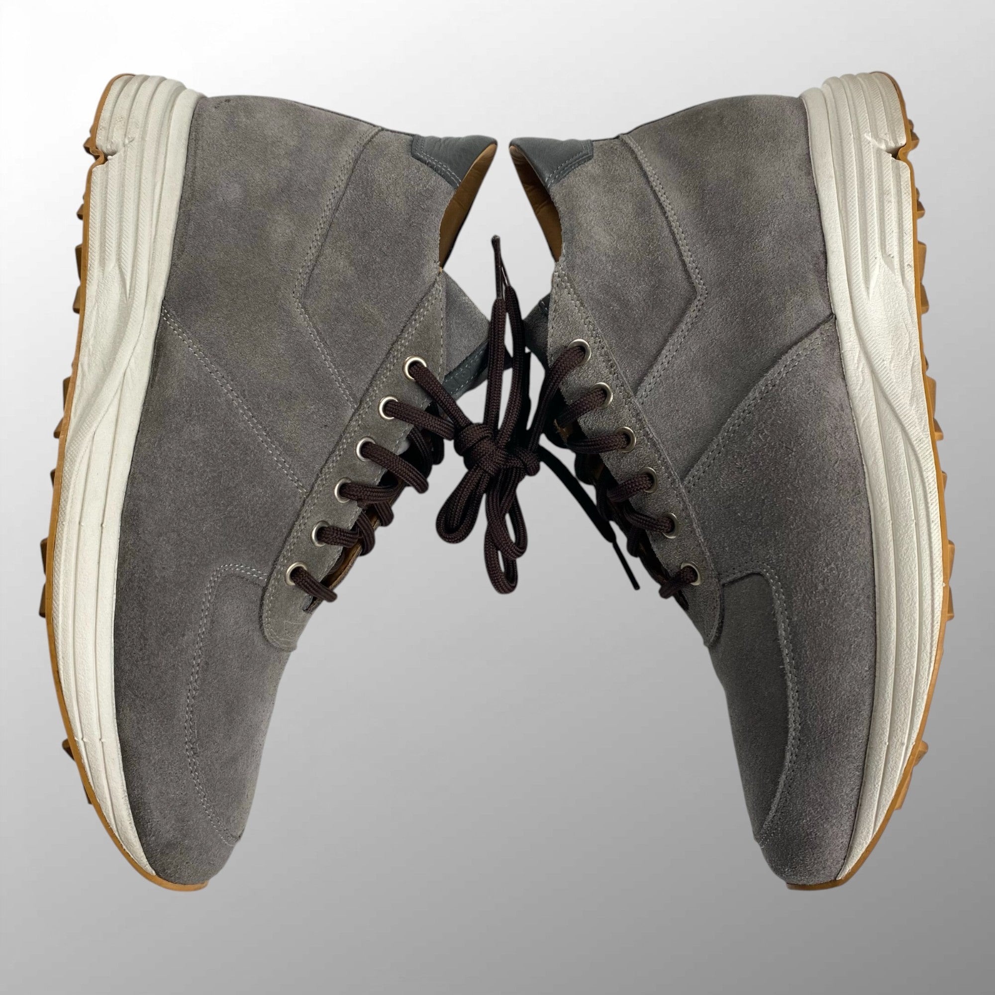 【美品】 C.QP シーキューピー / カーフスウェードミッドスニーカー レザー グレー HAND MADE 参考定価：5-60,000程度 SIZE;40(26.5-27cm)