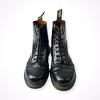 Dr. Martens / BLACK 8 EYELET BOOT heritage fit 箱付 参考定価：48,000+tax SIZE:UK7