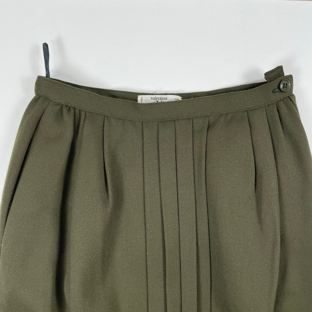 valentino miss V / ヴィンテージタックデザインスカート 参考定価：80,000程度 SIZE:44