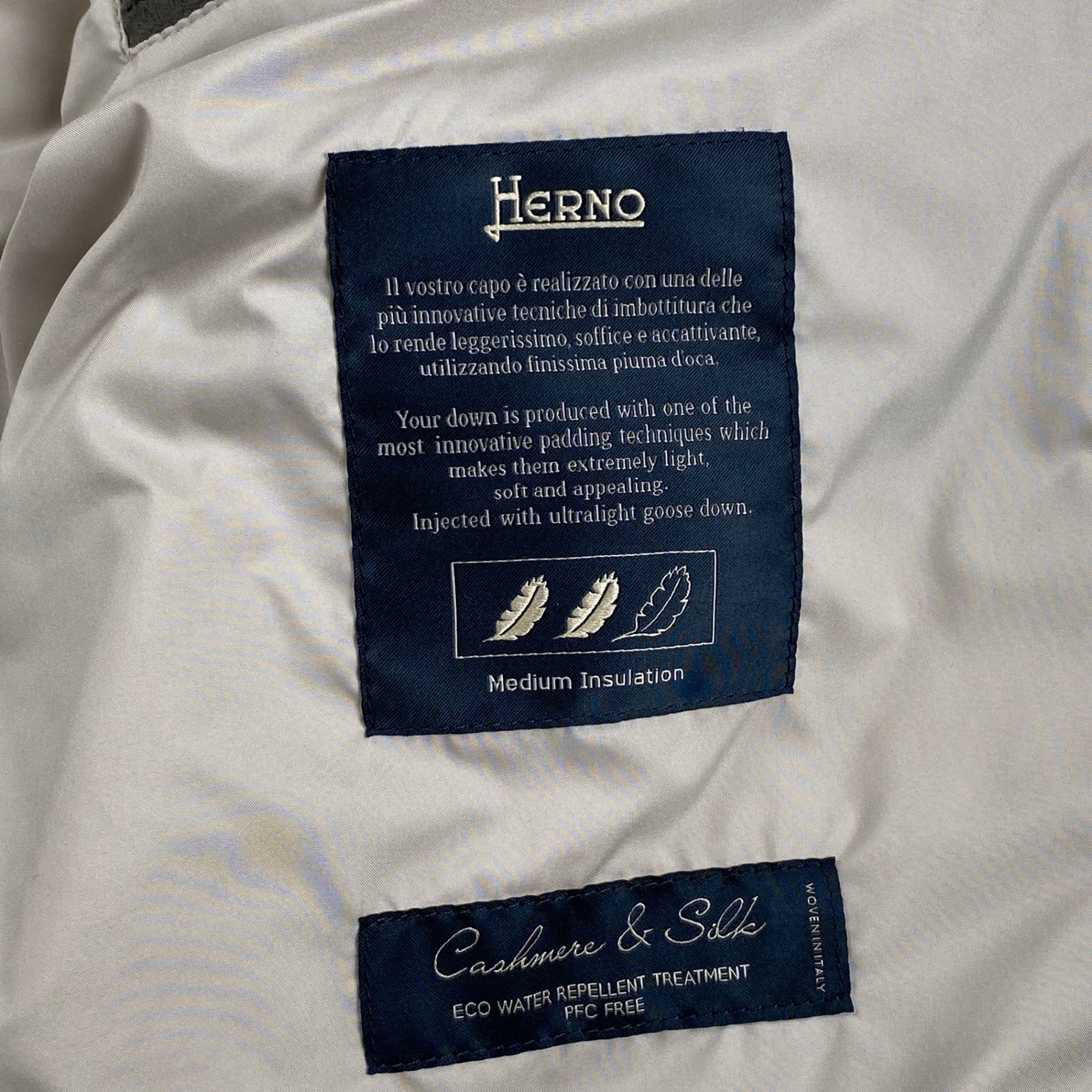 【美品】 HERNO ヘルノ / シルクカシミヤ ダウンべスト 裾ドローコード SIZE:50（XL程度）