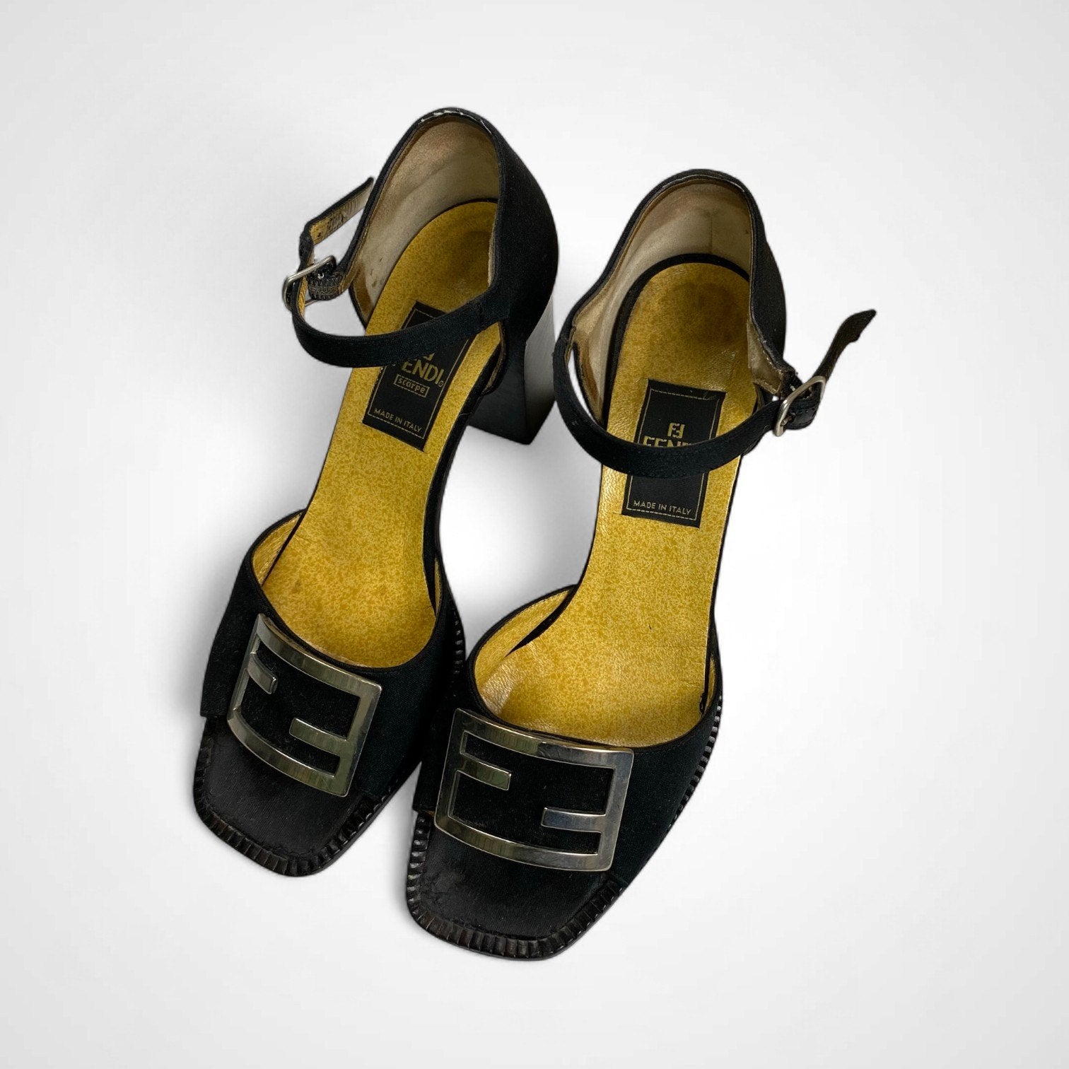 【訳アリ】 FENDI フェンディ / ズッカバックルサンダル チャンキーヒール ブラック SIZE:36(23cm程度)