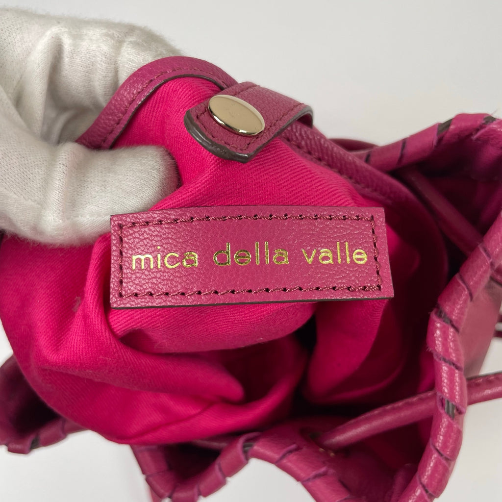 mica della valle ミカデラヴァッレ / 巾着型レザーショルダーバッグ 参考定価：20,000程度