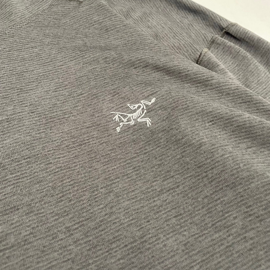 ARC'TERYX / CORMAC HOODY 参考定価：15,000+tax SIZE:M