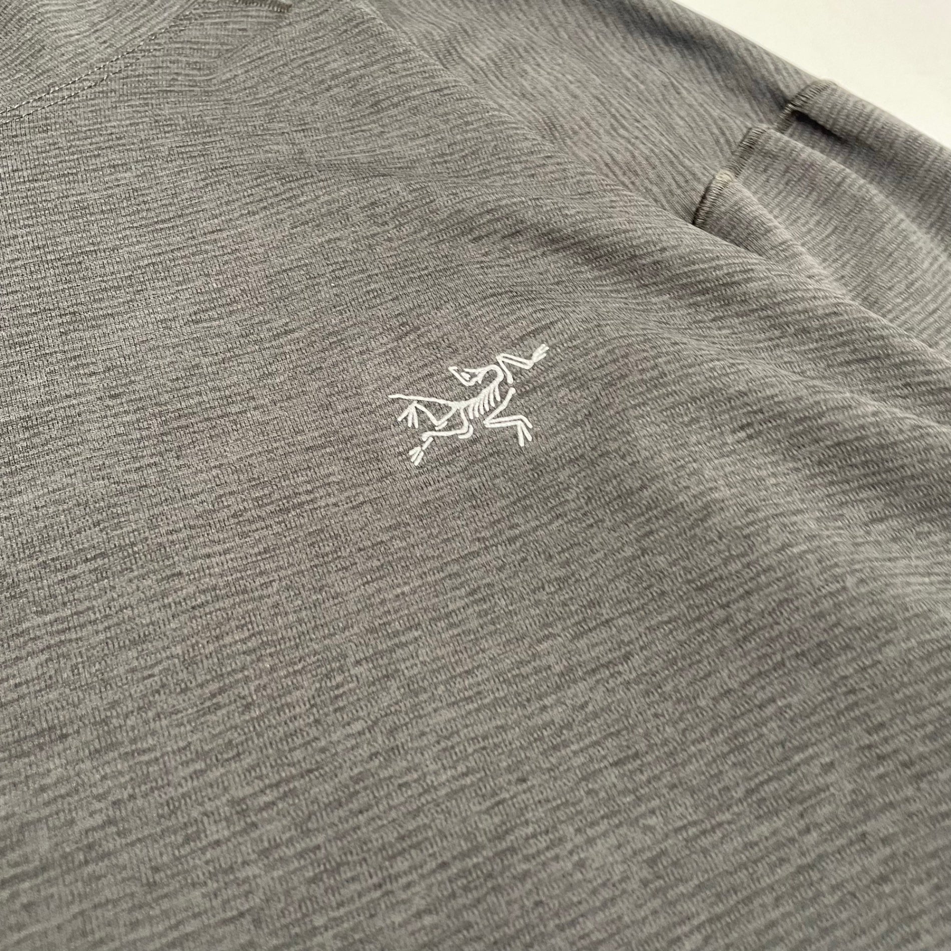 ARC'TERYX / CORMAC HOODY 参考定価：15,000+tax SIZE:M