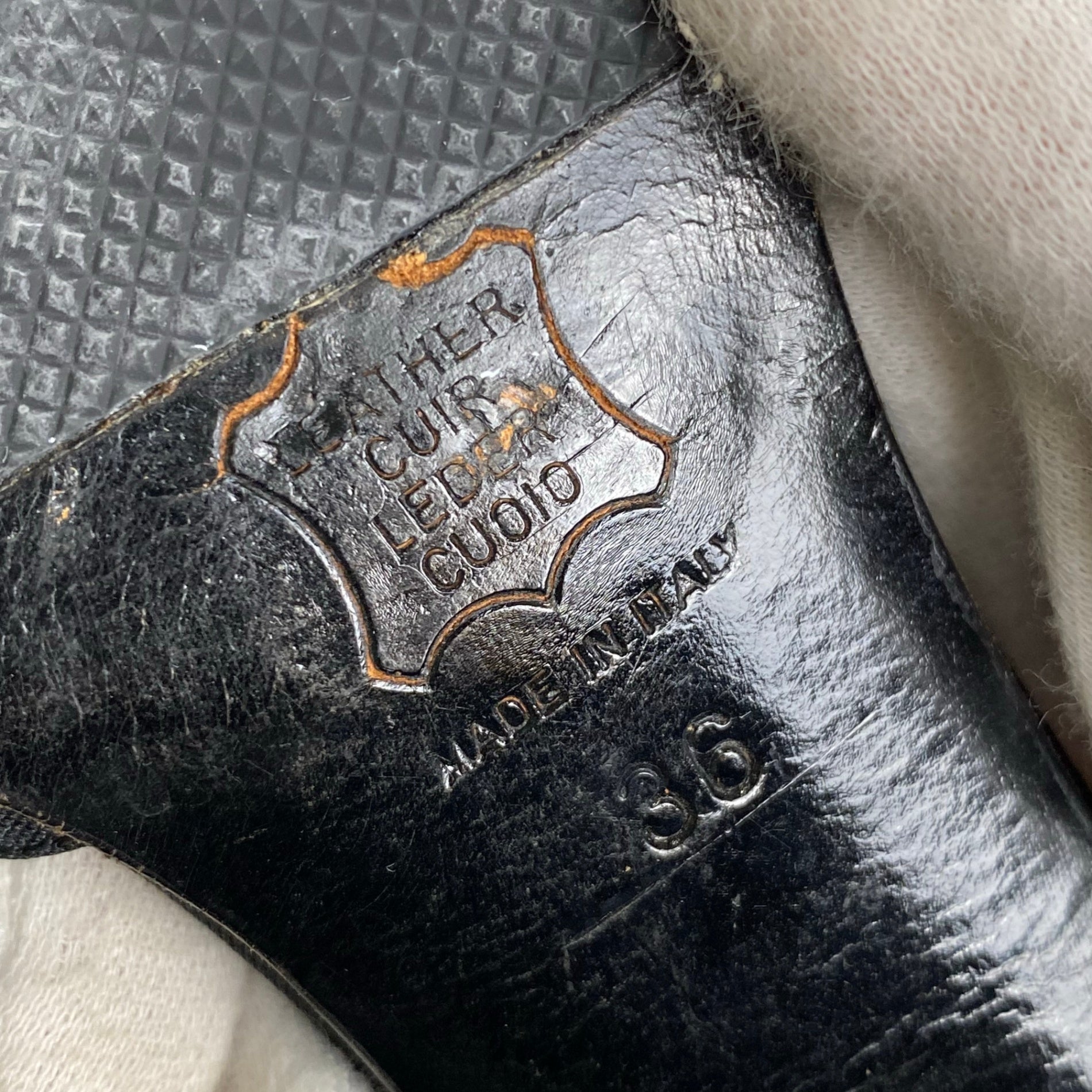 【訳アリ】 FENDI フェンディ / ズッカバックルサンダル チャンキーヒール ブラック SIZE:36(23cm程度)