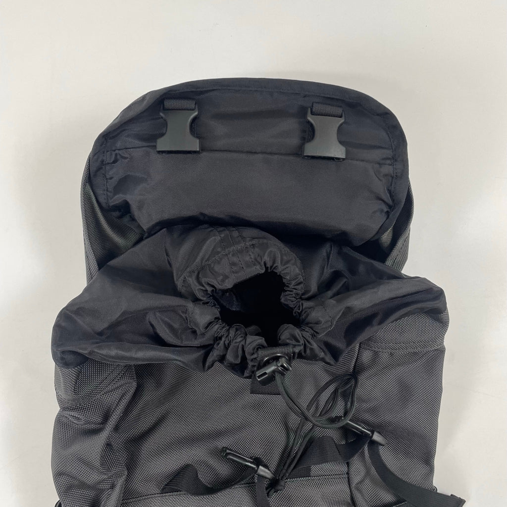 BRIEFING × TOMORROW LAND / 別注 FLAP PACK グレー×ブラック 参考定価：40,000程度