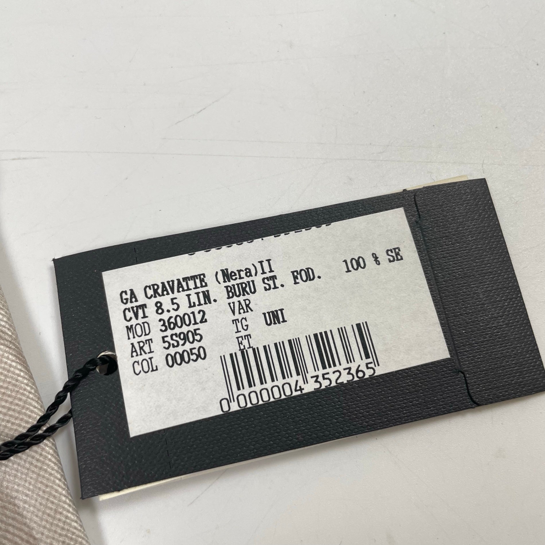GIORGIO ARMANI / 幾何学模様シルクネクタイ 未使用品 参考定価：35,000程度
