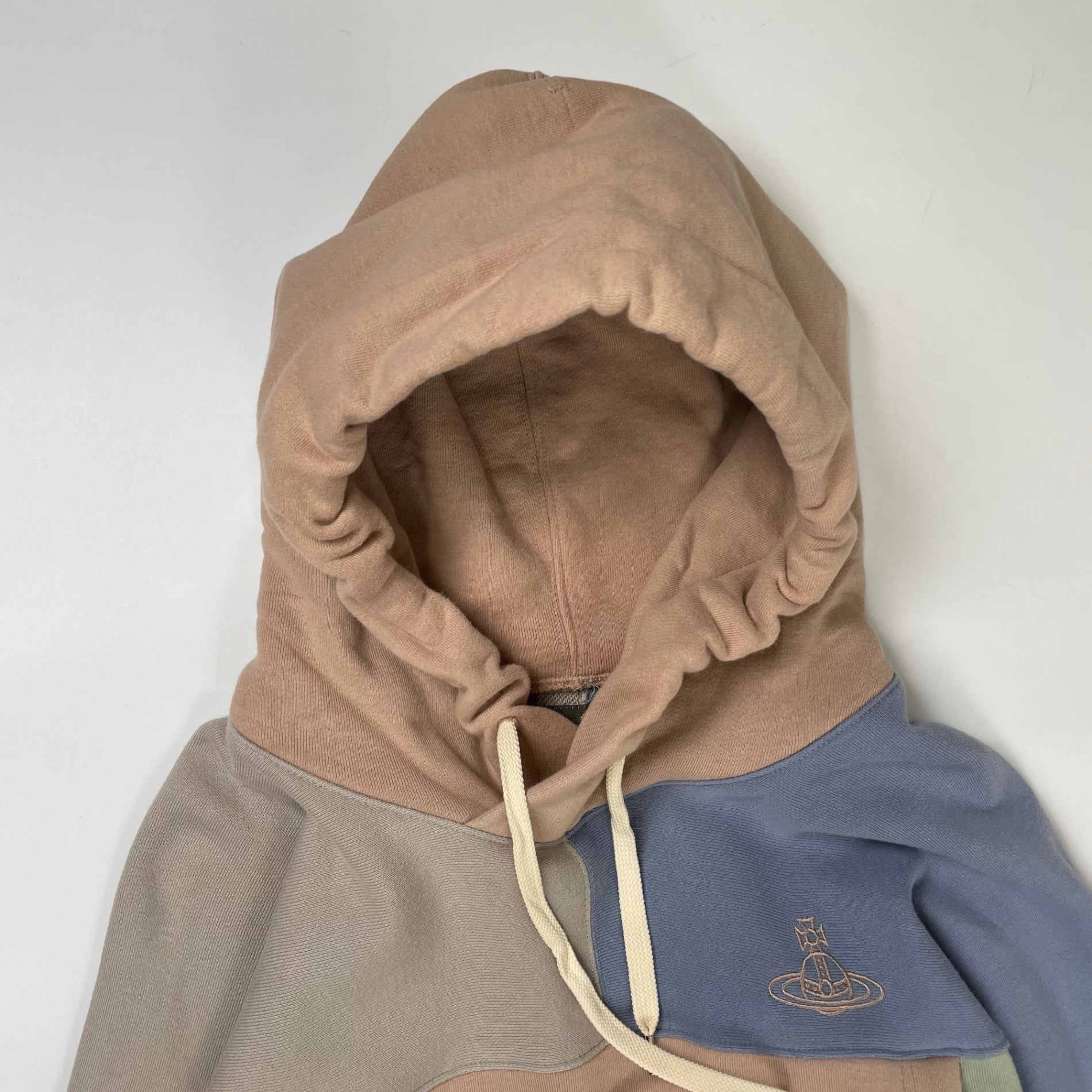 Vivienne Westwood MAN / ブロックパターンフーディ 参考定価：50,000程度 SIZE:46