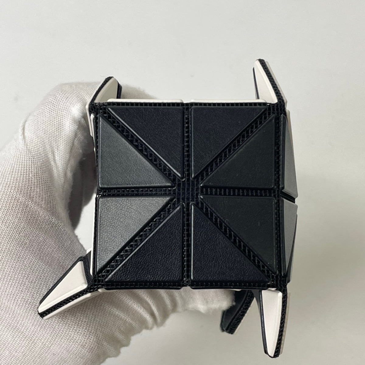 BAOBAO ISSEY MIYAKE / MEOWミニバッグ 参考定価：43,000+tax