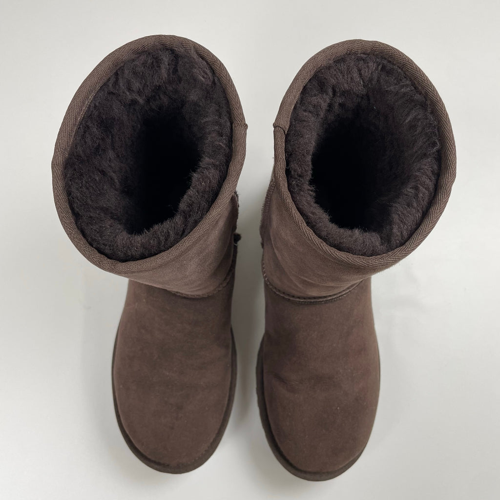 UGG アグ / CLASSIC SHORT ムートンブーツ ブラウン 5825 試着程度 参考定価：30,000程度 SIZE：24cm