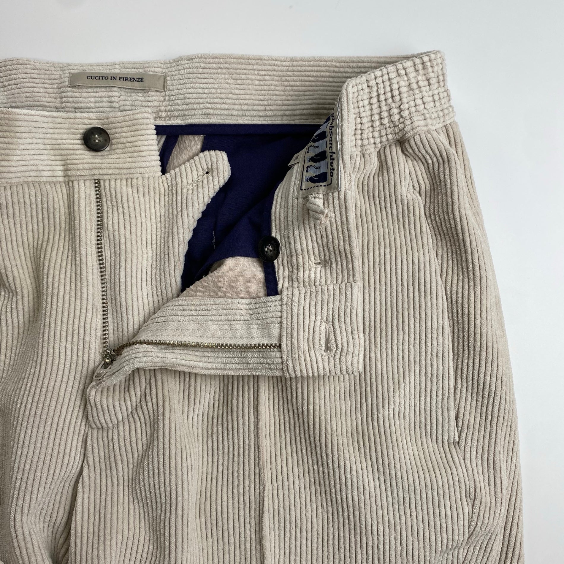 giabsarchivio ジャブスアルキヴィオ / MASACCIO コーデュロイスラックス 参考定価：35,000程度 SIZE：48