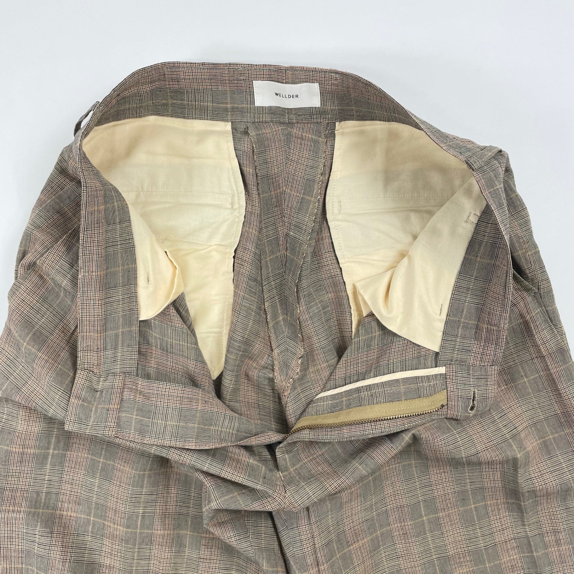 WELLDER / Two Tuck Wide Trousers 参考定価：26,000+tax SIZE：3