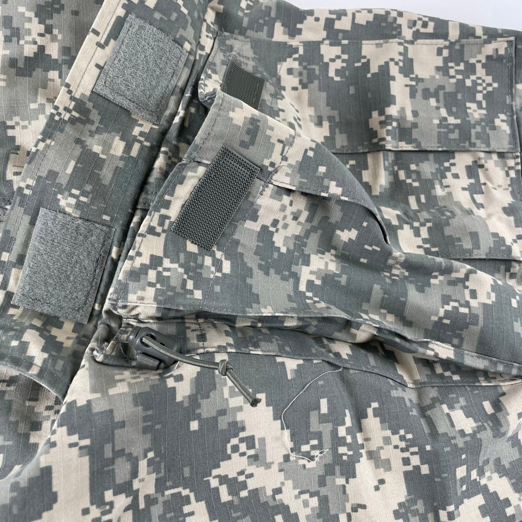 US ARMY アメリカ軍 / デジカモ ミリタリーパンツ SIZE：LARGE-SHORT