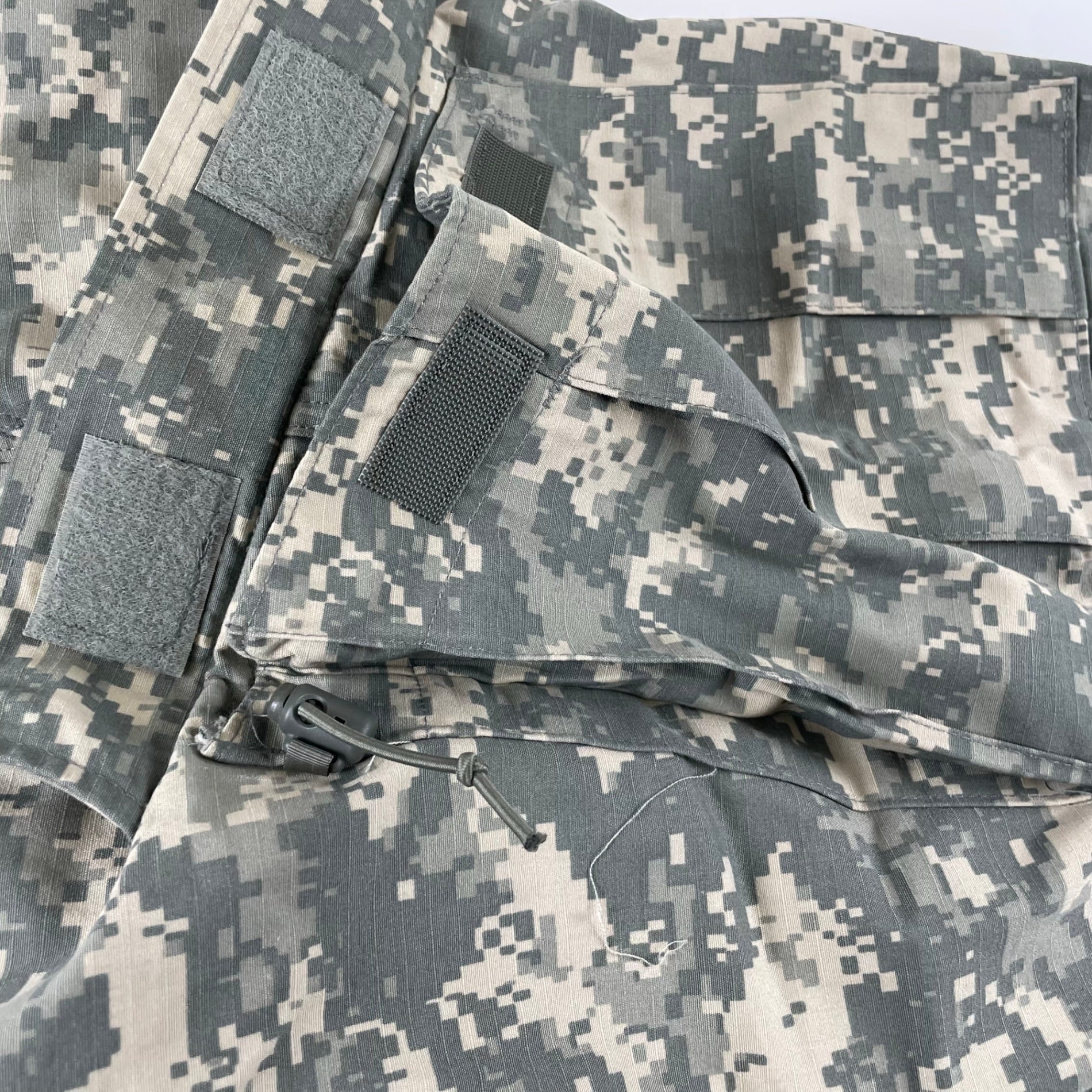 US ARMY アメリカ軍 / デジカモ ミリタリーパンツ SIZE：LARGE-SHORT