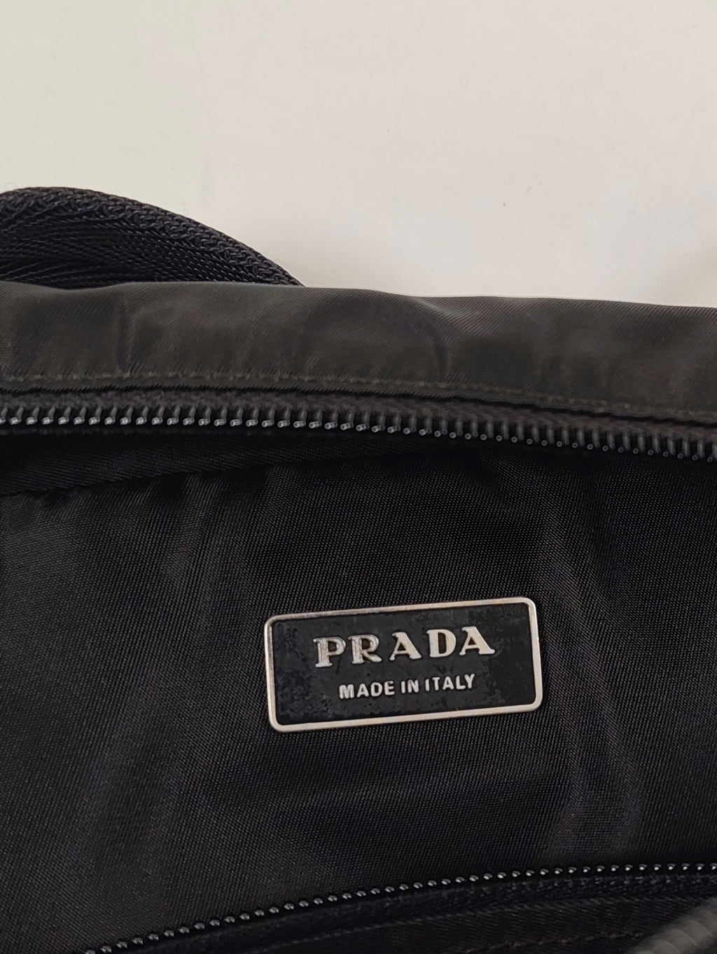 PRADA / ナイロンブリーフバッグ ブラック 三角プレート