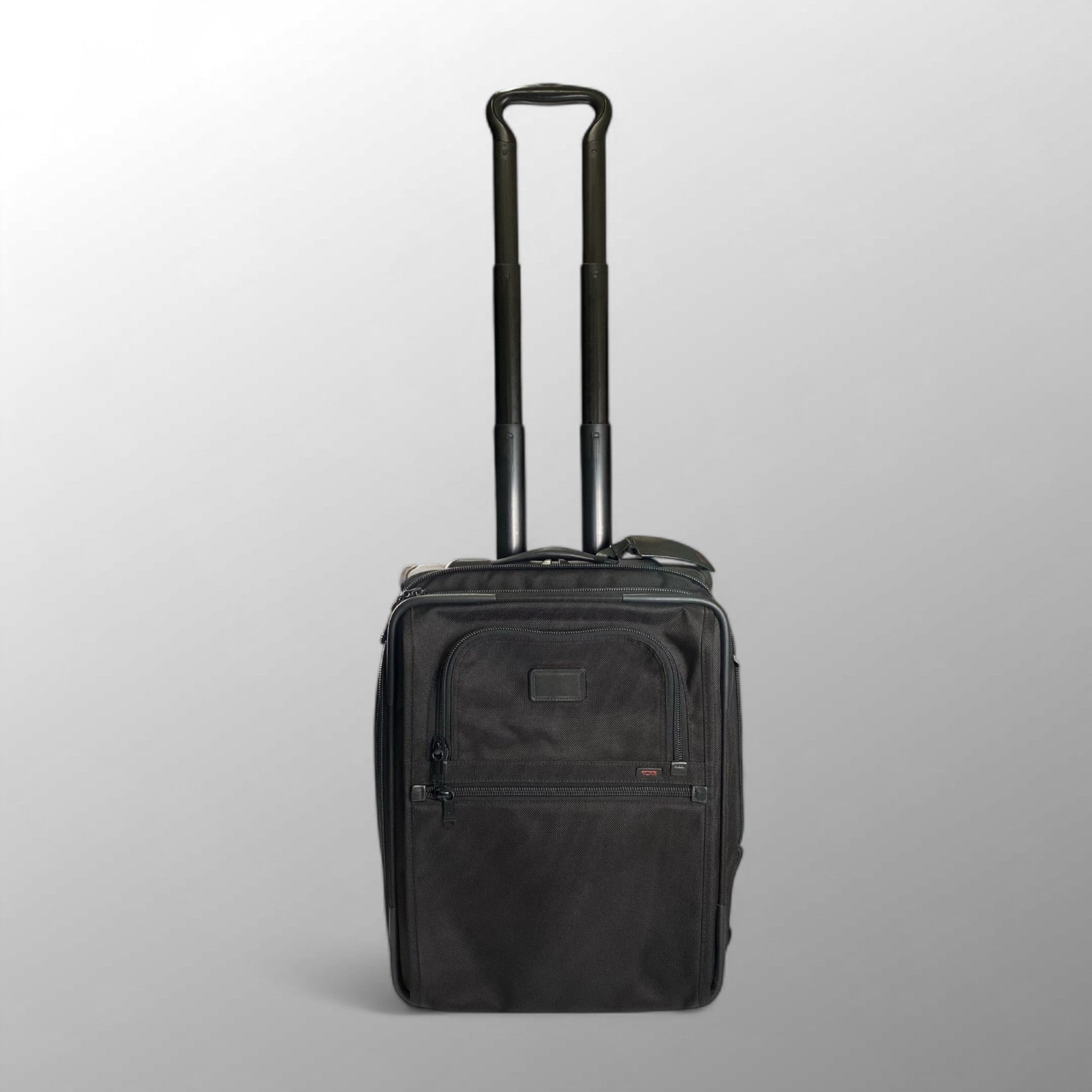 TUMI トゥミ / 26L収納 18インチ インターナショナル コンパクト キャリーオン ブラック 22018DH 参考定価：85,000+tax