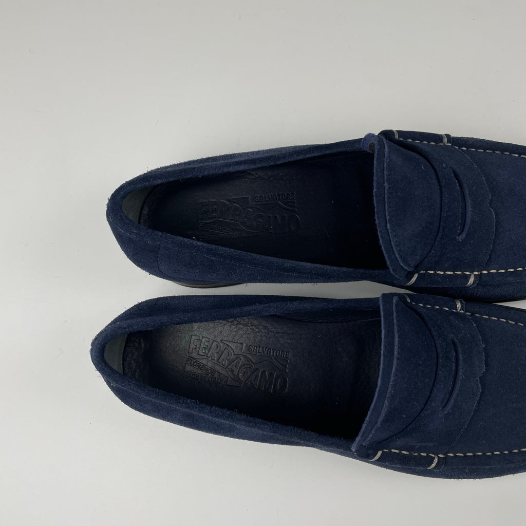 SALVATORE FERRAGAMO サルバトーレ フェラガモ / スウェードローファー ネイビー 極美品 参考定価：70,000程度 SIZE：9(27cm程度)
