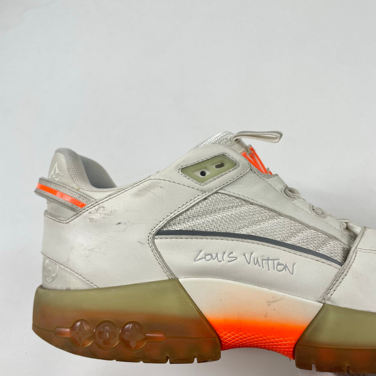 LOUIS VUITTON / アビューライン スニーカー 参考定価：160,000程度 SIZE:8