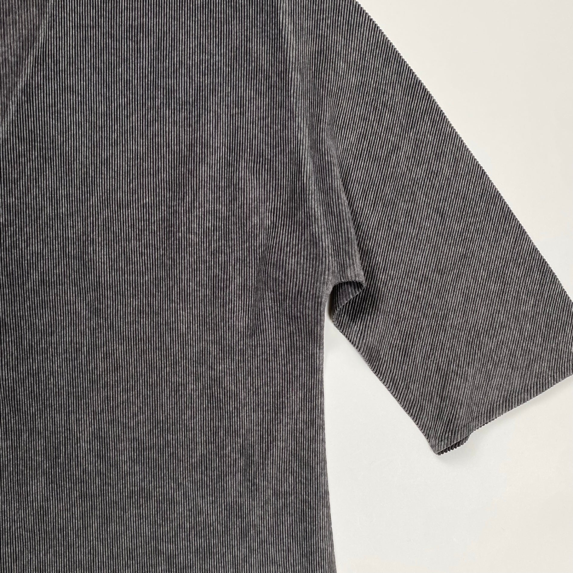 PLEATS PLEASE ISSEY MIYAKE プリーツプリーズ イッセイミヤケ / プリーツVネックカットソー PP02-FK117 SIZE:3(L程度)