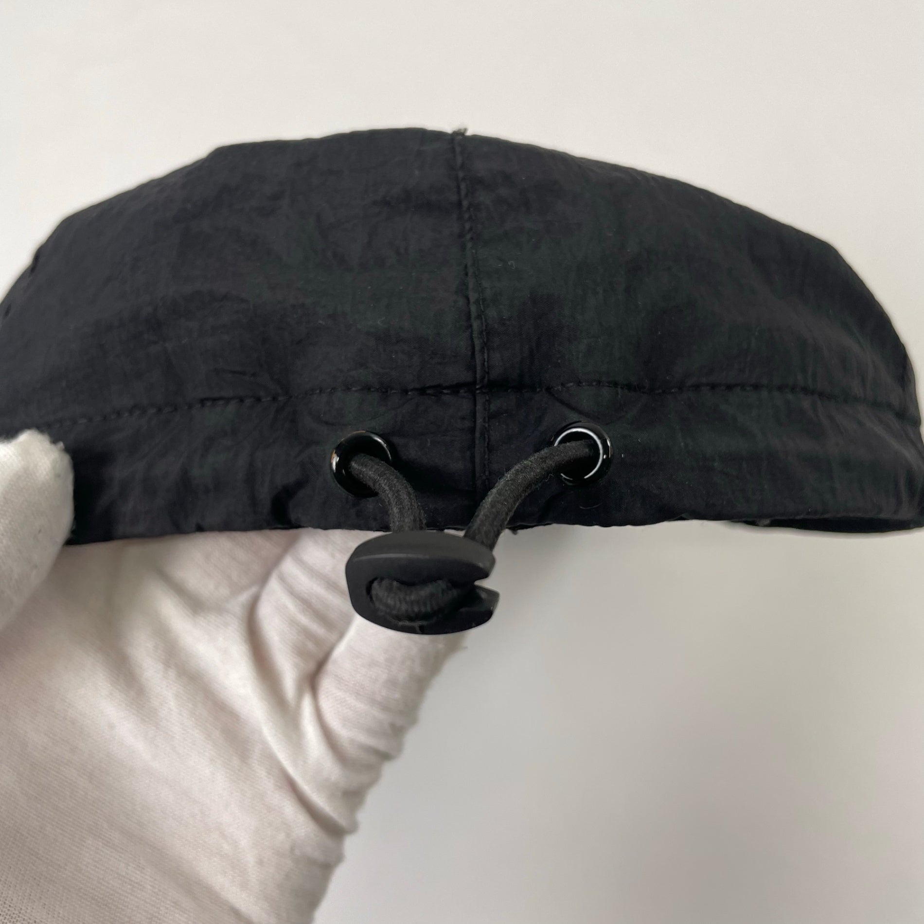 STONE ISLAND / Nylon Metal 刺繍ロゴキャップ 参考定価：30,000+tax