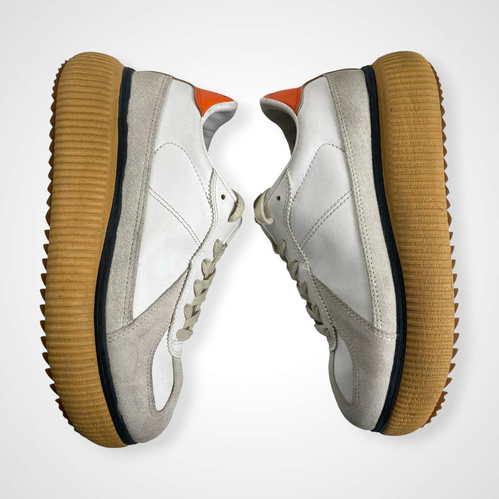 onitsuka tiger オニツカタイガー / DELECITY 厚底スニーカー 参考定価：16,000+tax SIZE:23.5cm