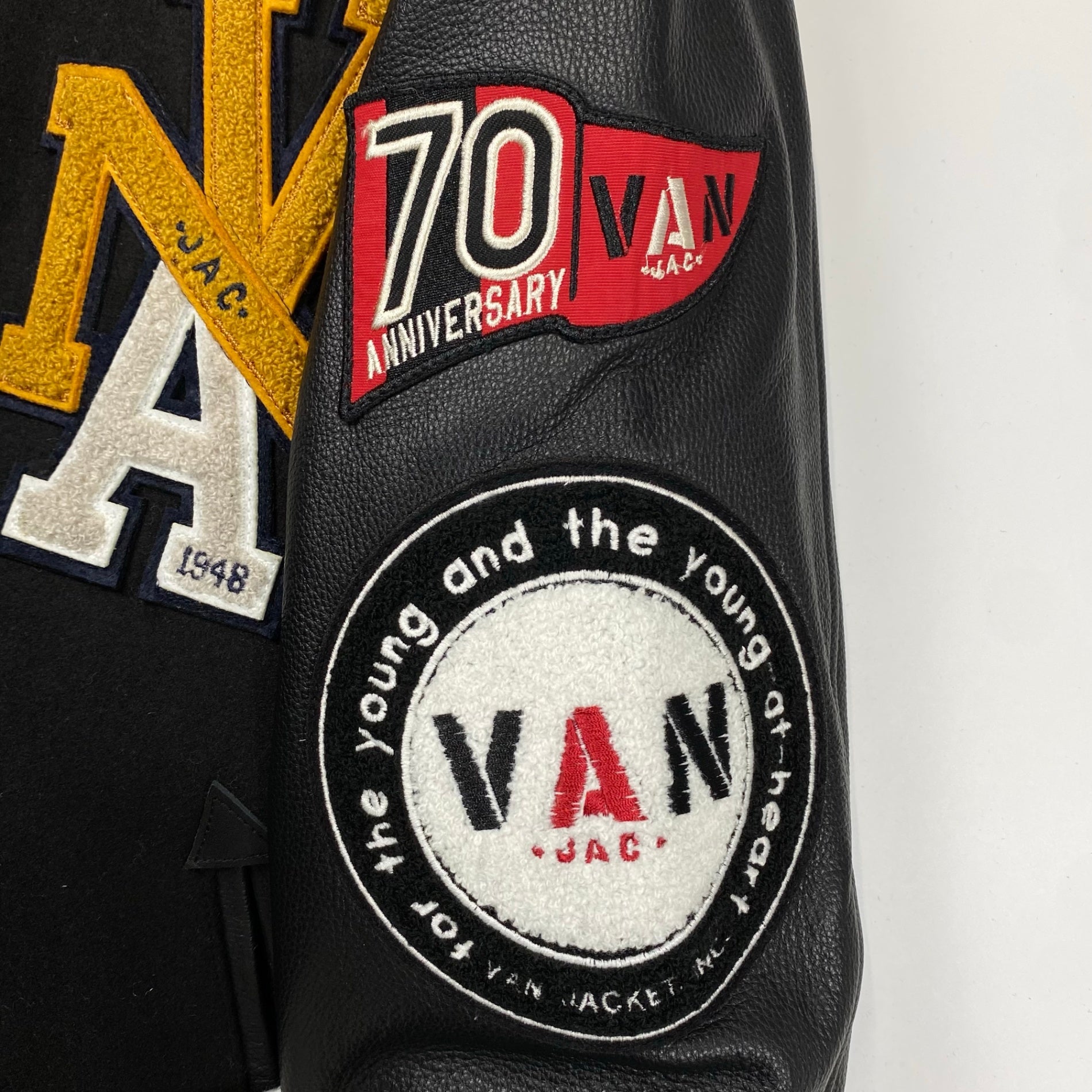 VAN JACKET × vanson ヴァンヂャケット バンソン / 70周年 アワードジャケット フルデコ 未使用品 SIZE:M