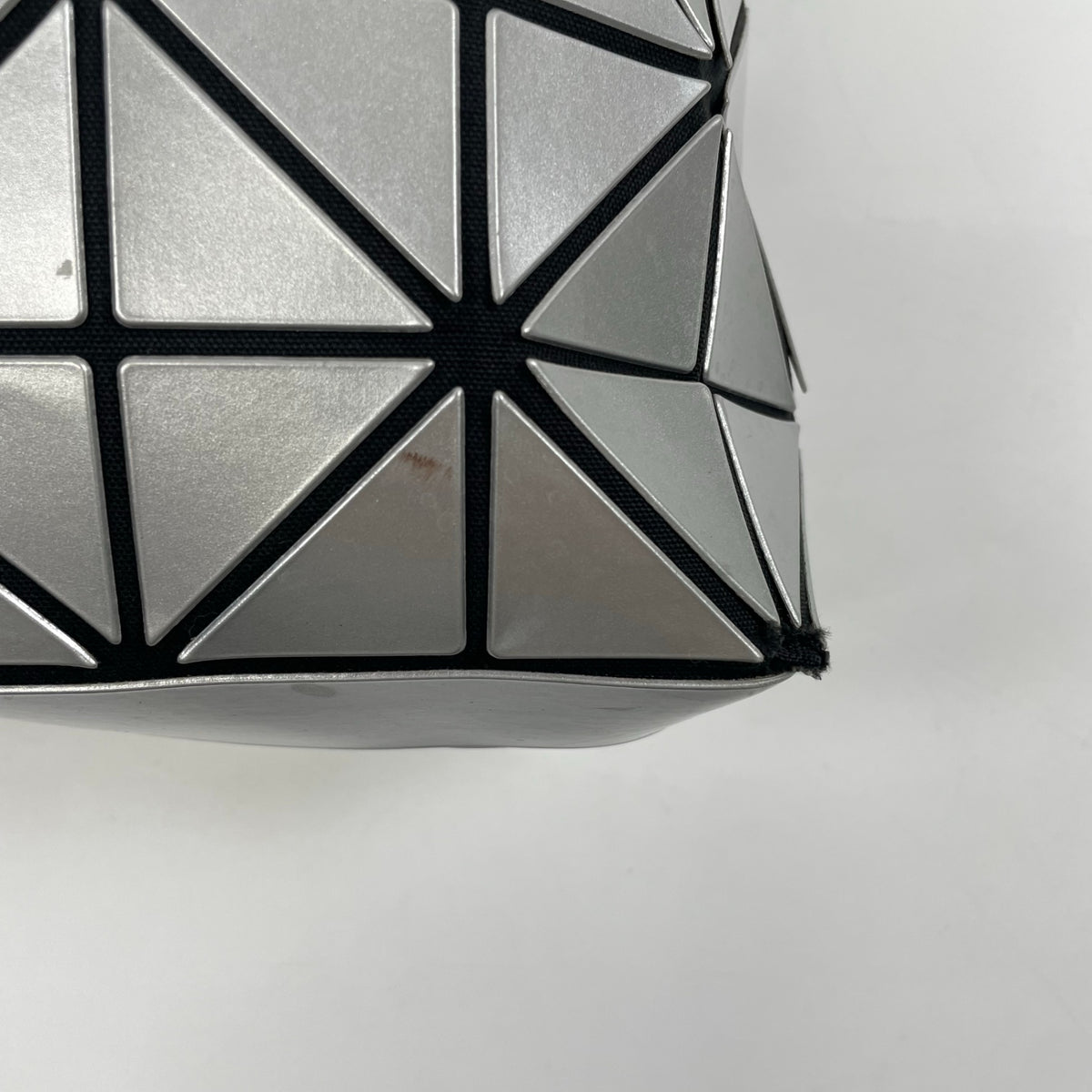 BAOBAO ISSEY MIYAKE / CARTON ハンドバッグ メタリック BB55-AG032
