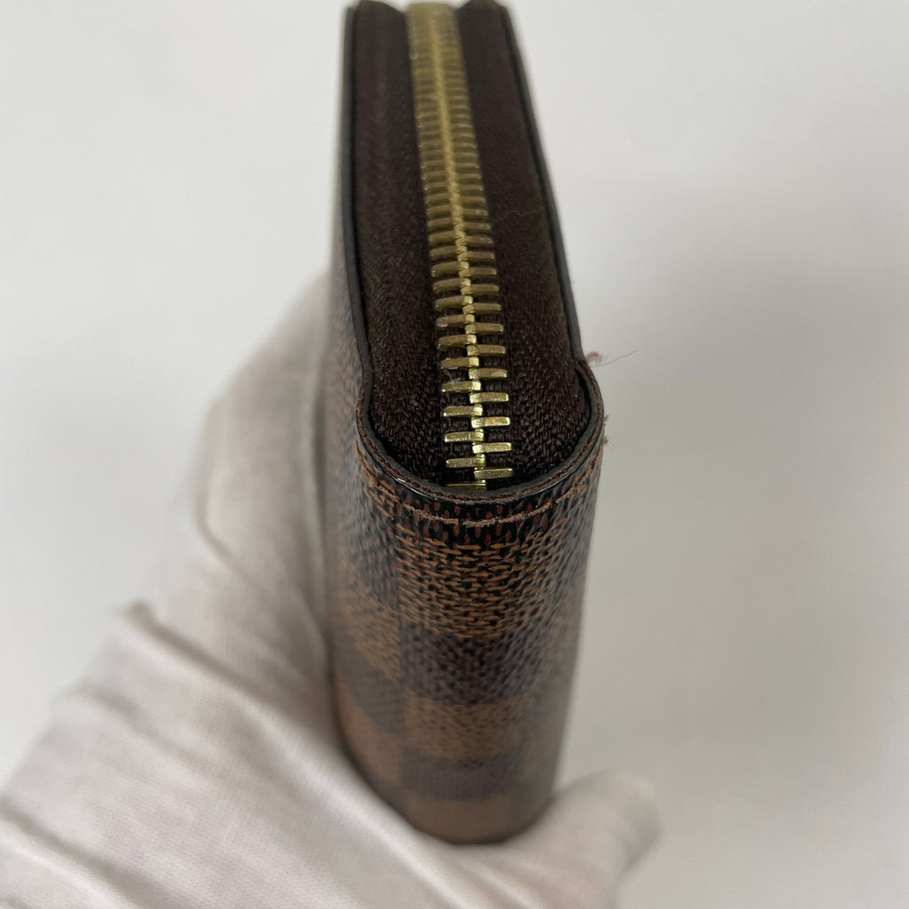 LOUIS VUITTON / ジッピーウォレット N60015 CA0197 参考定価：120,000程度