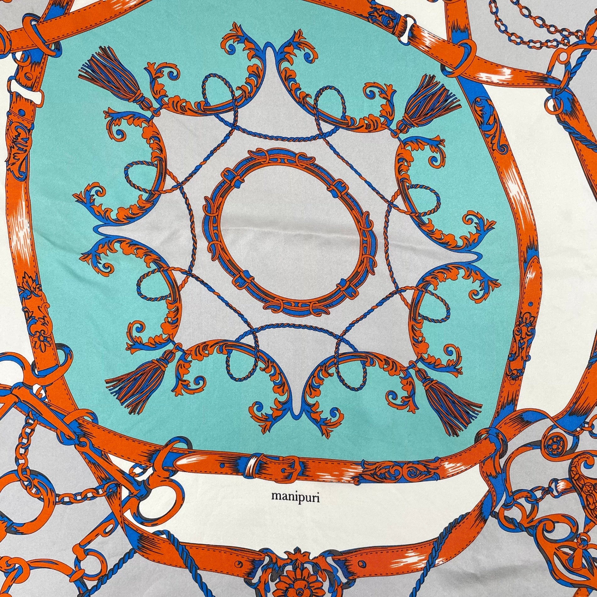 manipuri / 「クラシックベルト」シルクスカーフ 参考定価：18,000程度 SIZE:88×88
