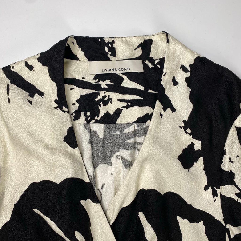 LIVIANA CONTI リビアナ コンティ / 総柄カシュクールワンピース ホワイト×ブラック 参考定価：45,000程度 SIZE:38