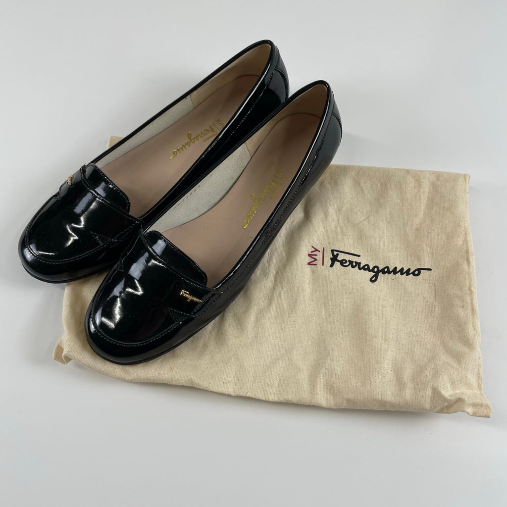 MY Ferragamo マイ フェラガモ / パテントロゴパンプス 美品 布袋付 参考定価：40,000程度 SIZE:6 1/2