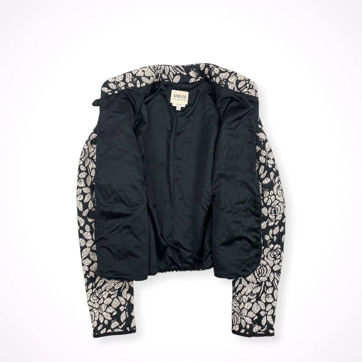 ARMANI COLLEZIONI / ローズジャガードジャケット 参考定価：160,000程度 SIZE:46