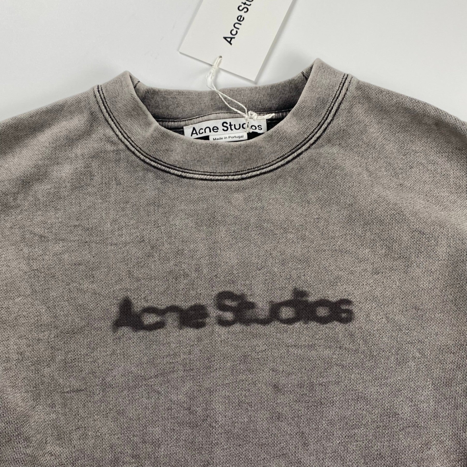 【タグ付】 Acne Studios アクネストゥディオズ / Blurred Logo Sweatshirt 短丈 スウェット ロゴ Faded Grey 23AW 参考定価：59,000+tax SIZE:S