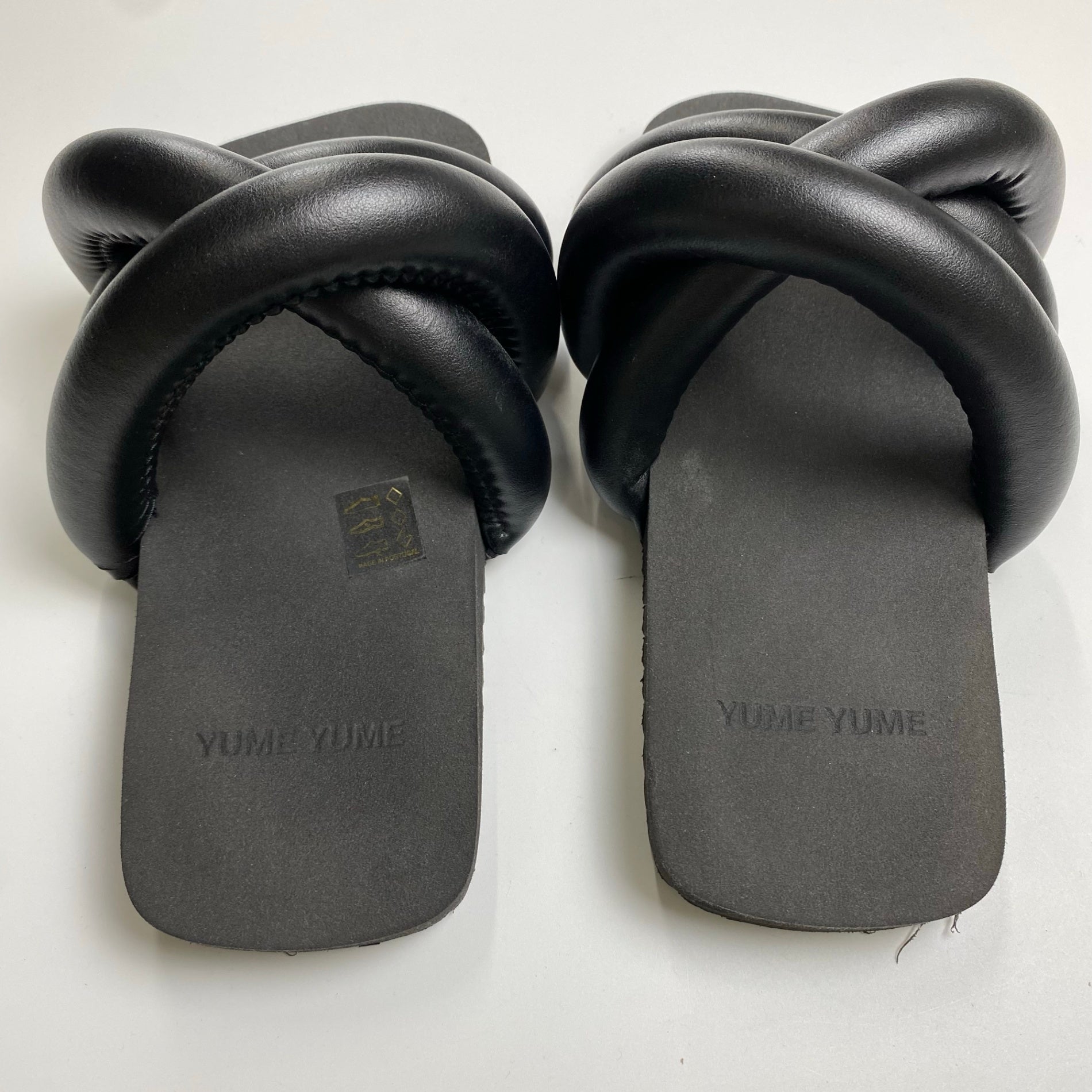 【箱・布袋付】 YUME YUME ユメユメ / TYRE SLIDE パイプサンダル ブラック 参考定価：21,000+tax SIZE:EU37(22.5-23cm程度)