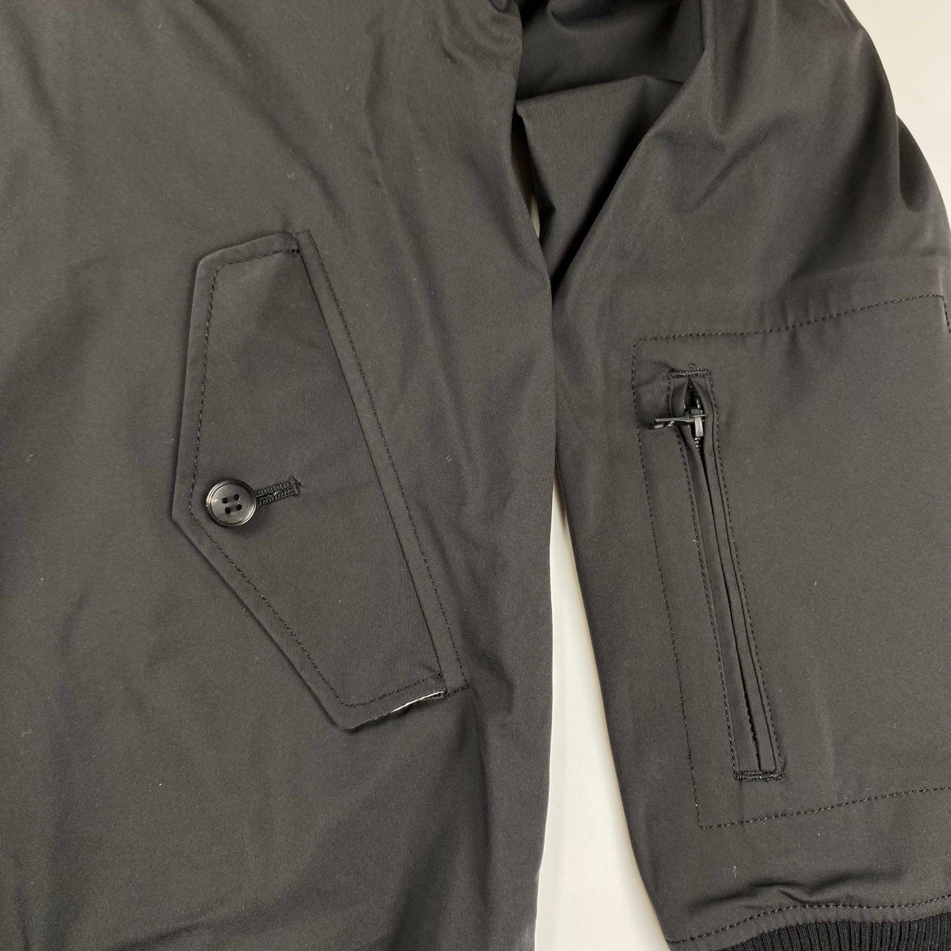 uniform experience ユニフォーム エクスペリメント / スウィングトップ 背面ヨークデザイン 裏地チェック柄 参考定価：40,000程度 SIZE: