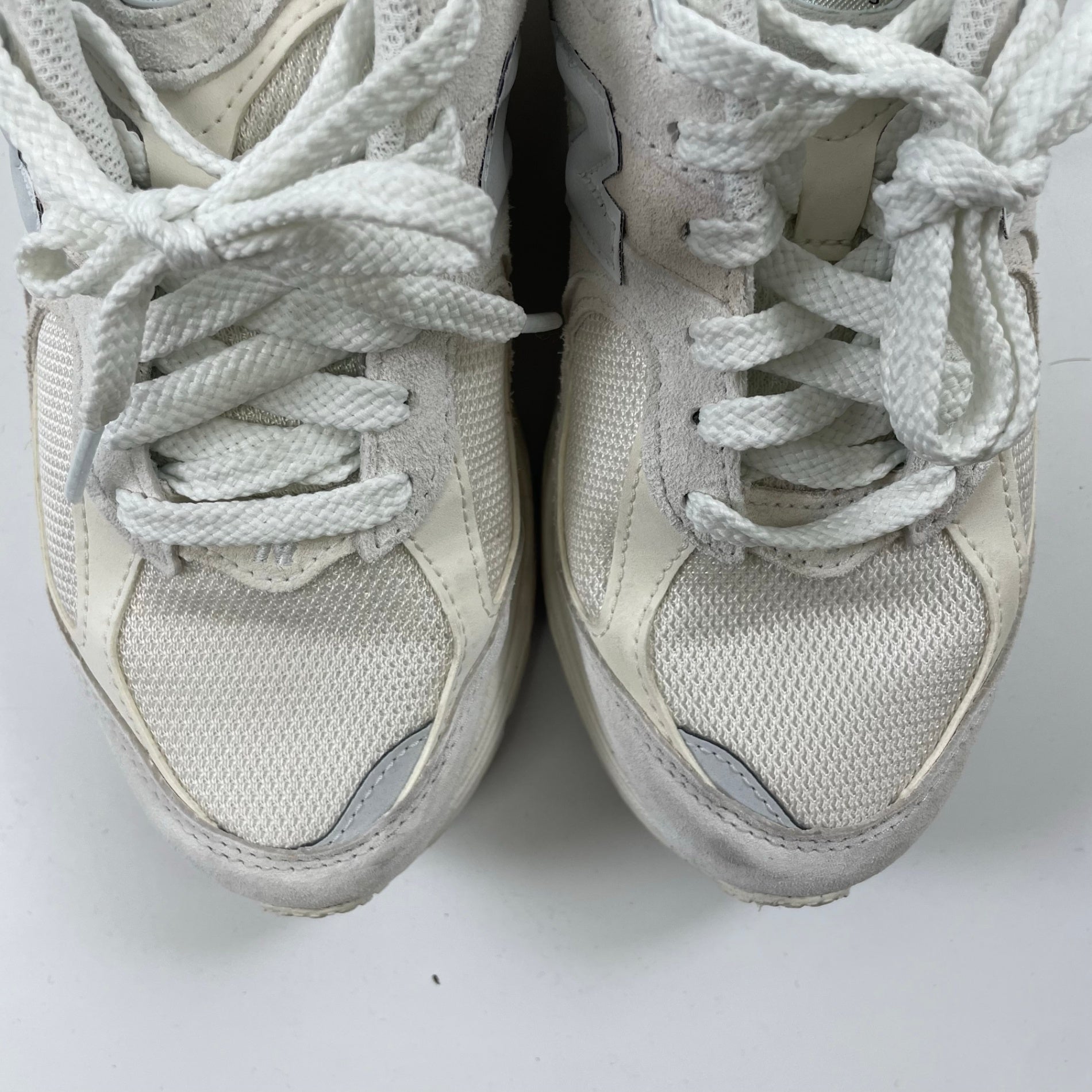 New Balance / 2002Rスニーカー 参考定価：20,000+tax SIZE:23cm