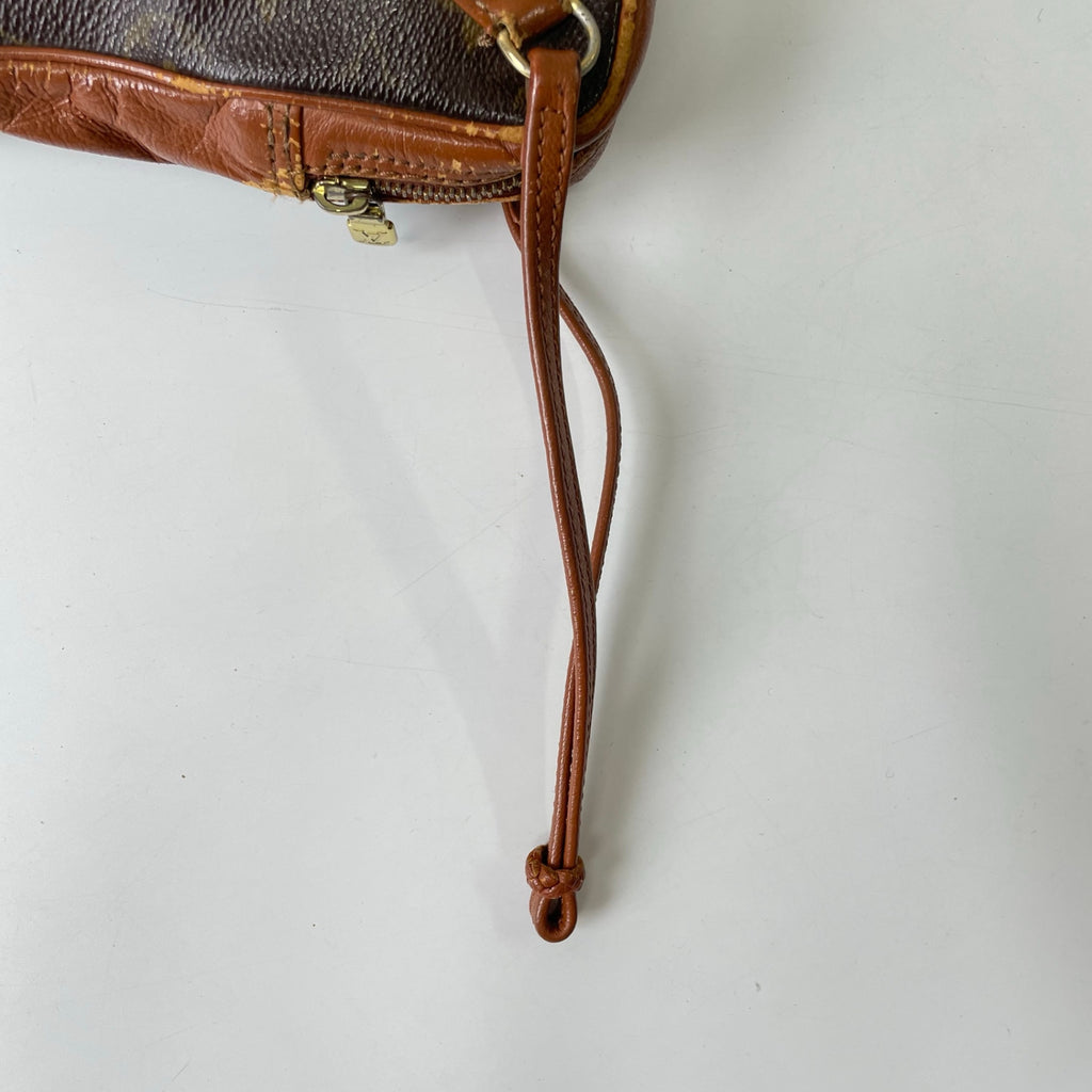 LOUIS VUITTON / モノグラム セカンドバッグ サックスポーツ