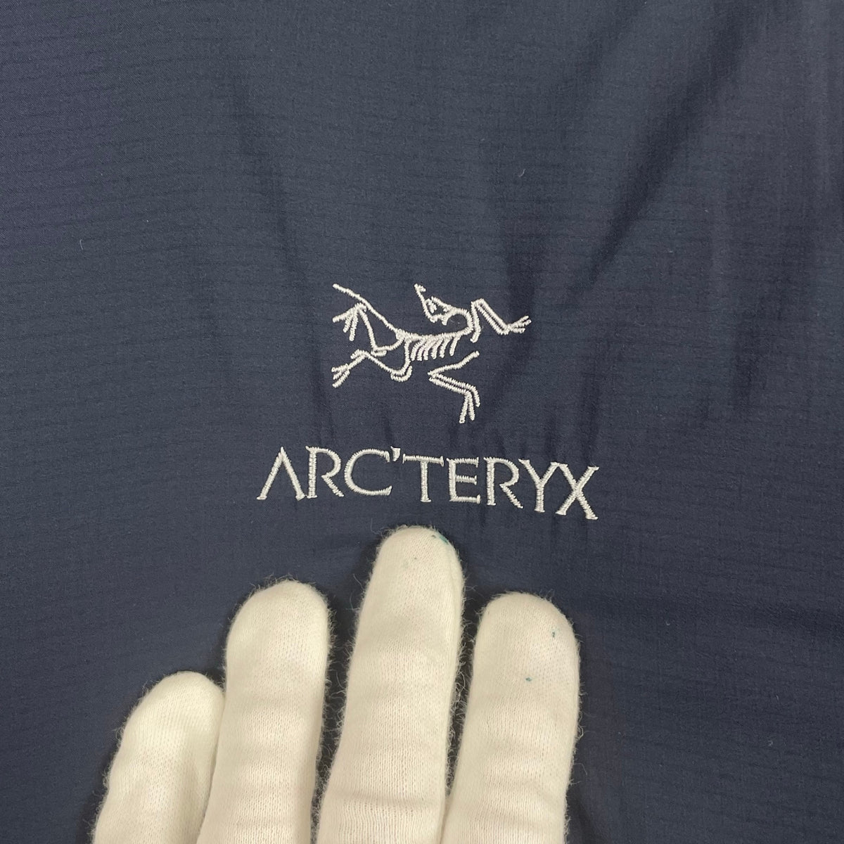 ARC’TERYX / ATOM AR HOODY 24105-129829 SIZE:M