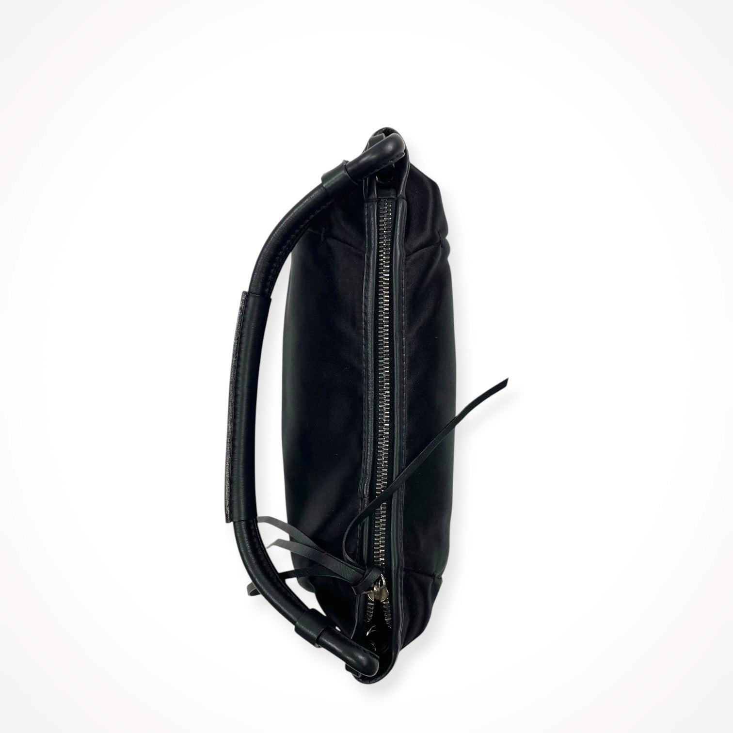 GIORGIO ARMANI / レザーハンドル ミニバッグ LIMITED EDITION 参考定価：180,000程度