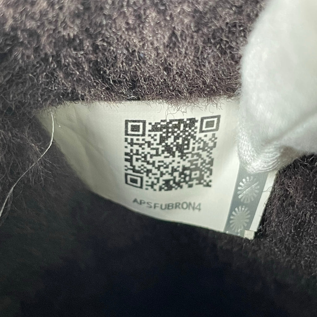 UGG アグ / CLASSIC SHORT ムートンブーツ ブラウン 5825 試着程度 参考定価：30,000程度 SIZE：24cm