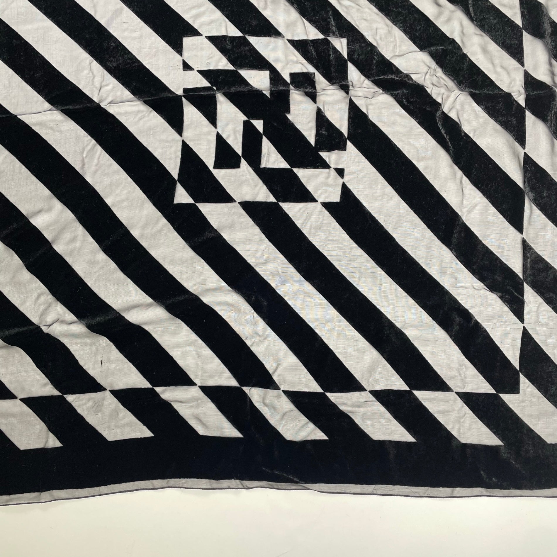 FENDI フェンディ / ヴィンテージシルクMIXシアースカーフ SIZE:95cm×95cm