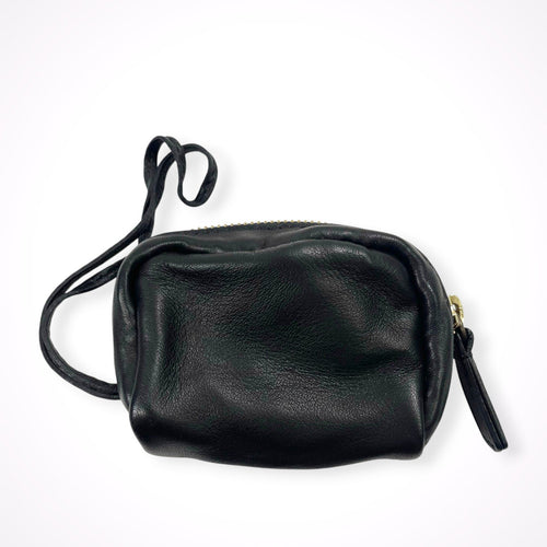 EMPORIO ARMANI / レザーミニポーチ 参考定価：32,000程度