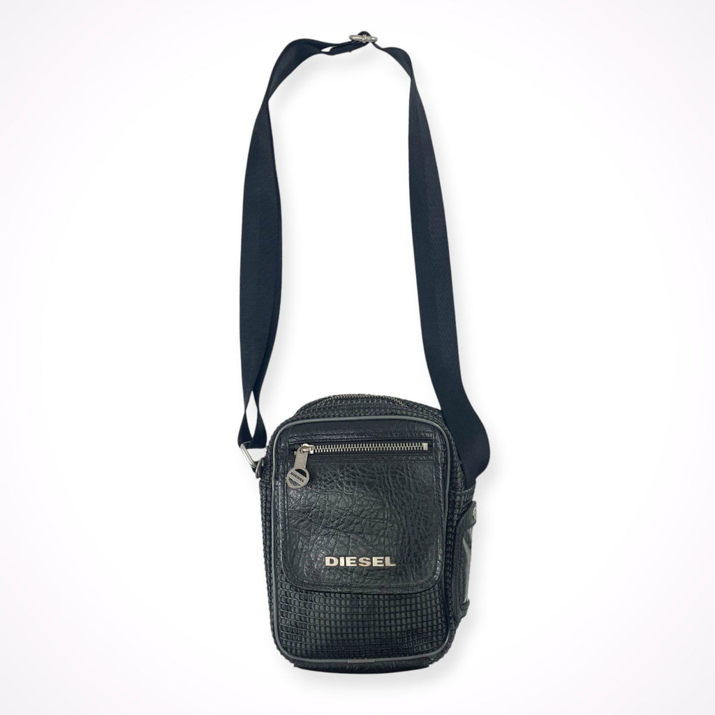 DIESEL / 本革 レザーショルダーバッグ ブラック