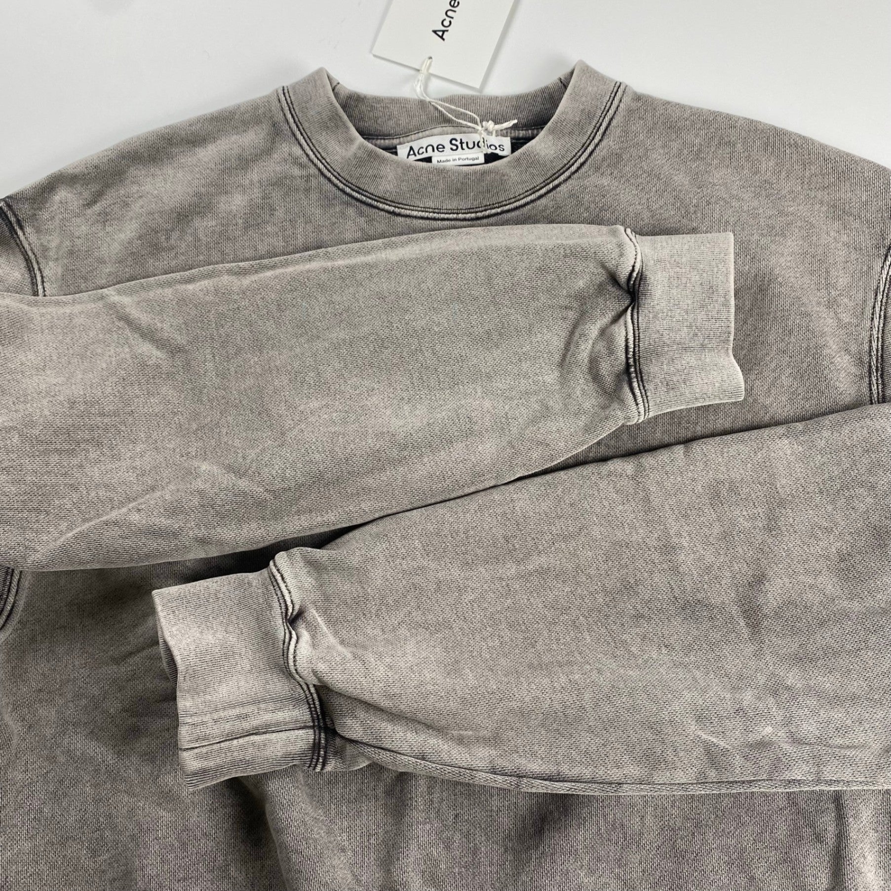 【タグ付】 Acne Studios アクネストゥディオズ / Blurred Logo Sweatshirt 短丈 スウェット ロゴ Faded Grey 23AW 参考定価：59,000+tax SIZE:S