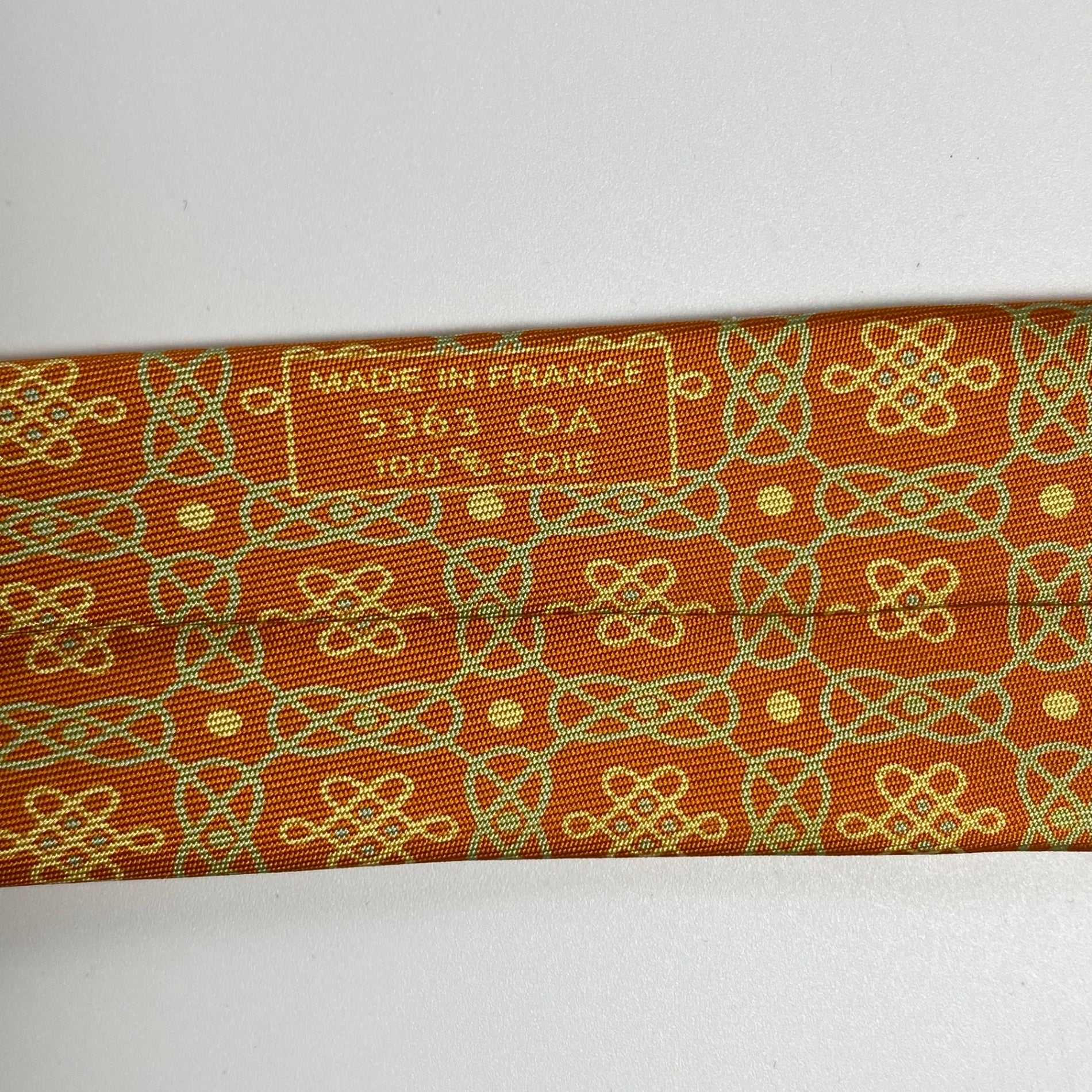 極美品 HERMES エルメス / 幾何学 シェーヌ ネクタイ オレンジ 大剣幅：9cm