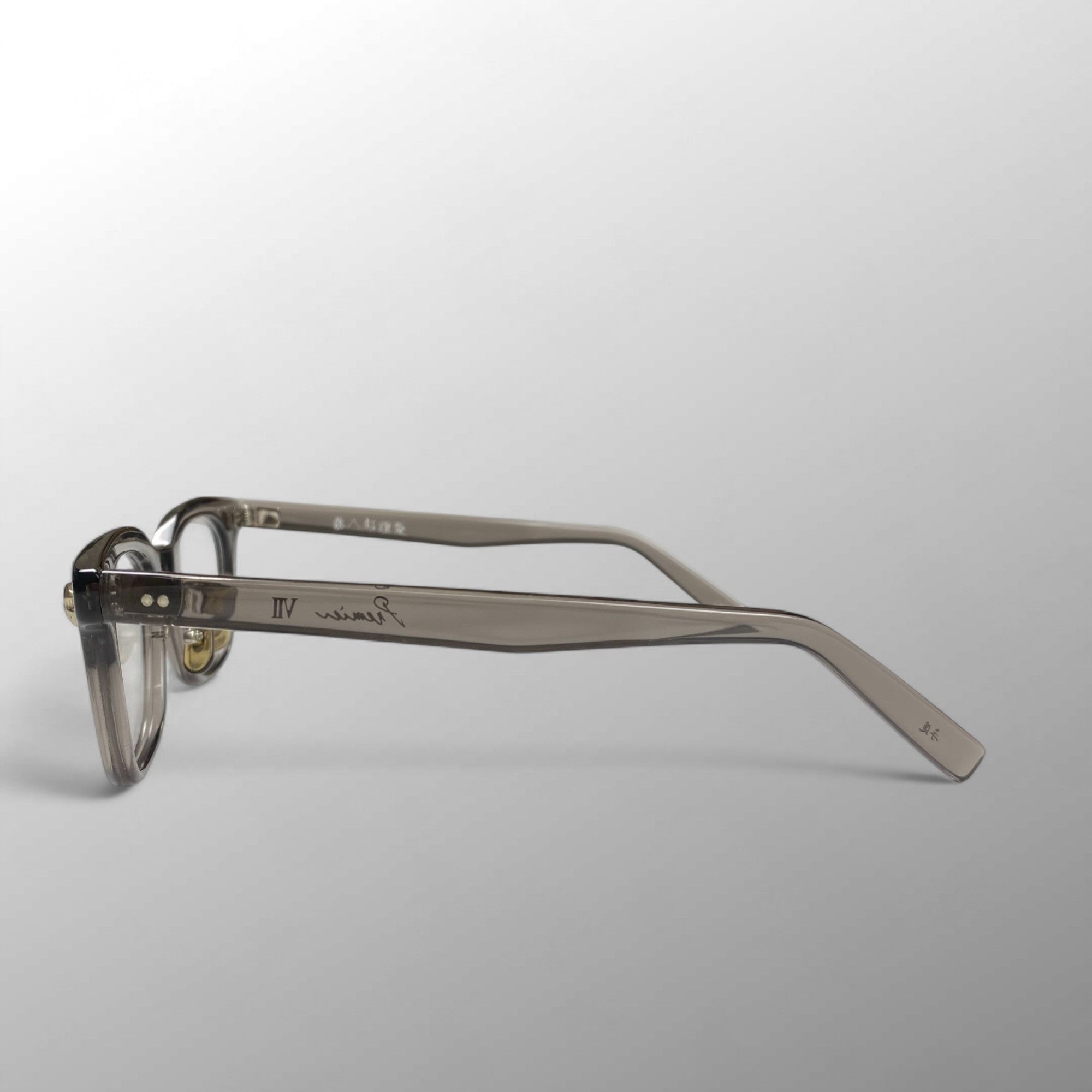 【美品】 金子眼鏡 × 泰八郎謹製 職人シリーズ / PREMIER VII 伊達メガネ クリアグレーフレーム 度なしクリアレンズ 参考定価：58,000+tax