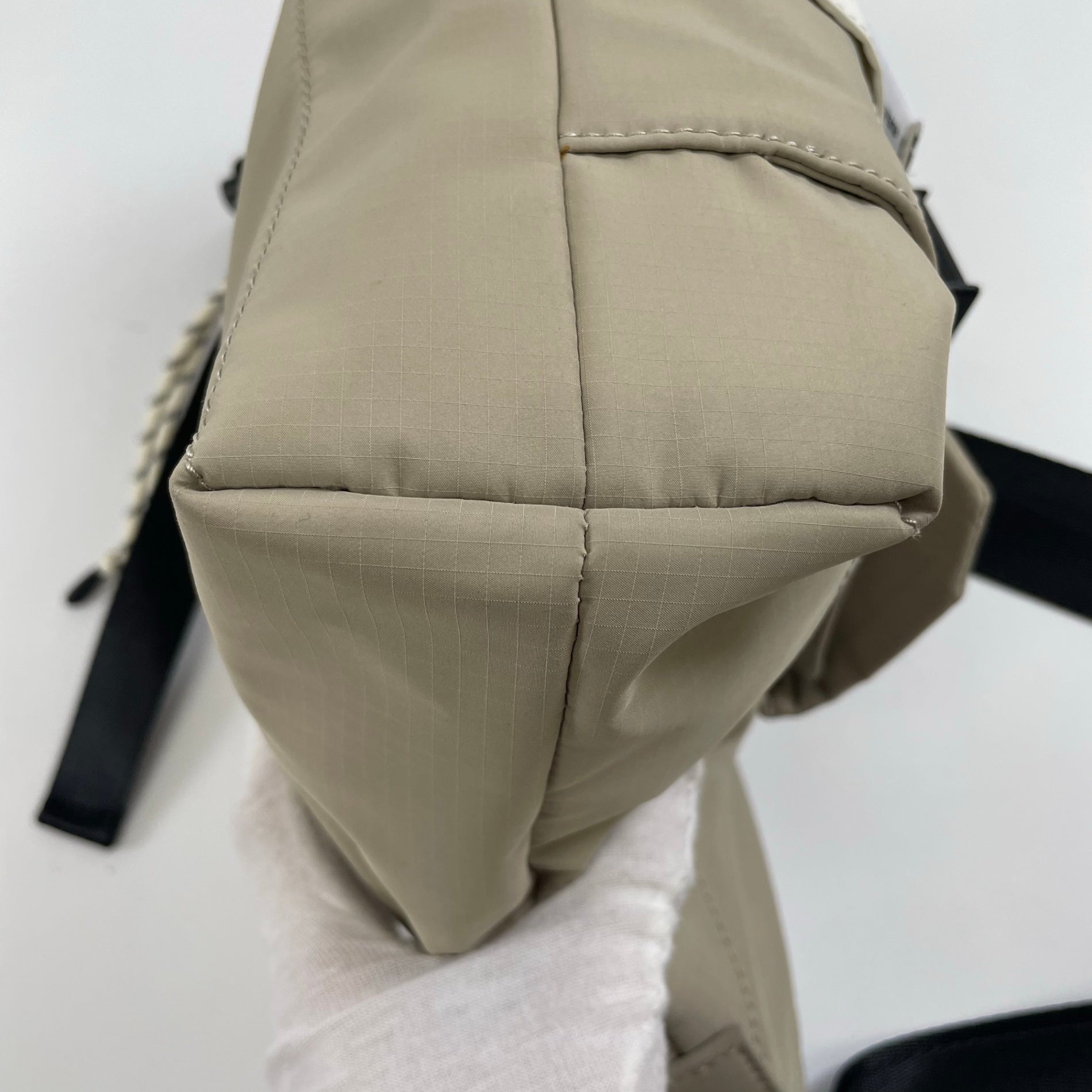 A.P.C. / Trek ショルダーバッグ 美品 参考定価：35,000+tax