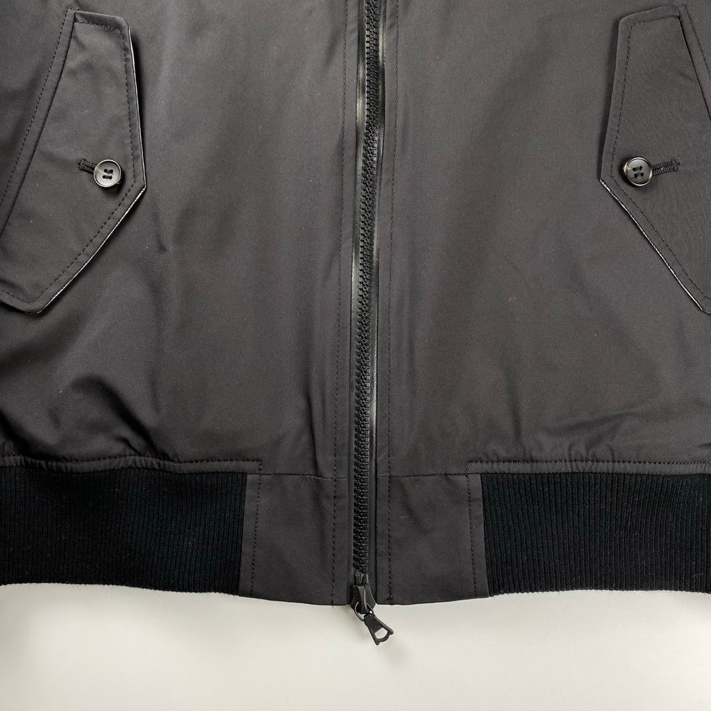 uniform experience ユニフォーム エクスペリメント / スウィングトップ 背面ヨークデザイン 裏地チェック柄 参考定価：40,000程度 SIZE: