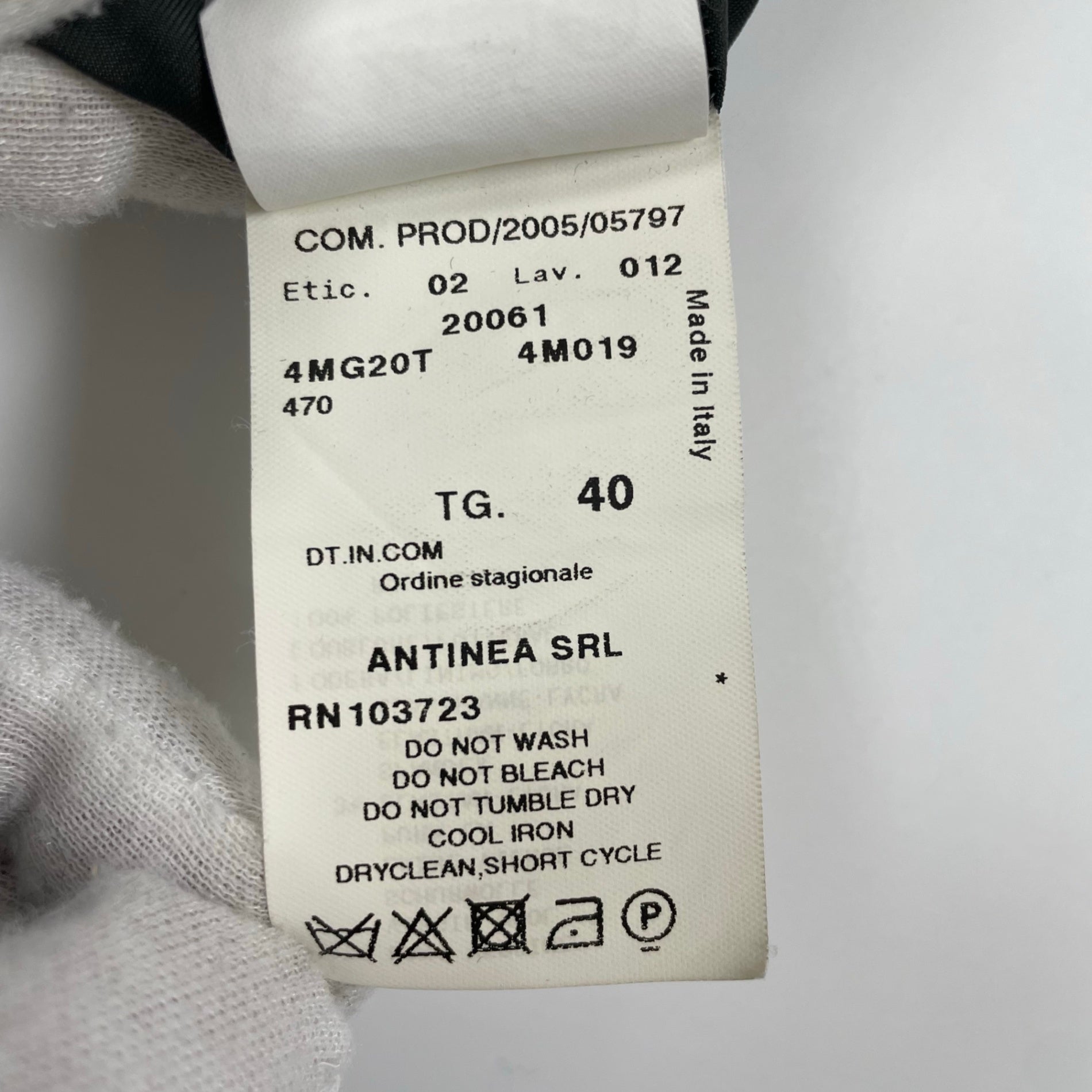 ARMANI COLLEZIONI アルマーニ コレッツォーニ / デザインコンパクトジャケット イタリア製 SIZE:40